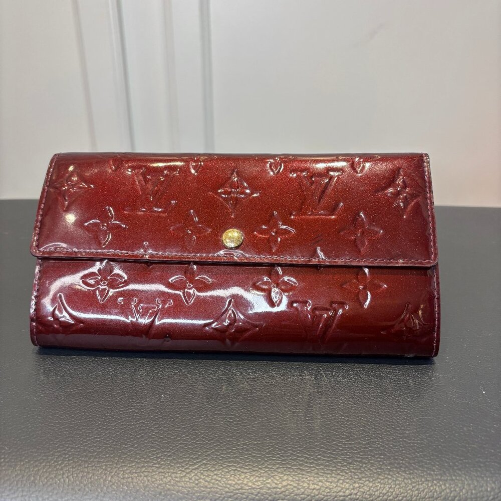 LOUIS VUITTON Vernis Porte-Feuille Sarah M93524 Long Wallet Amarante